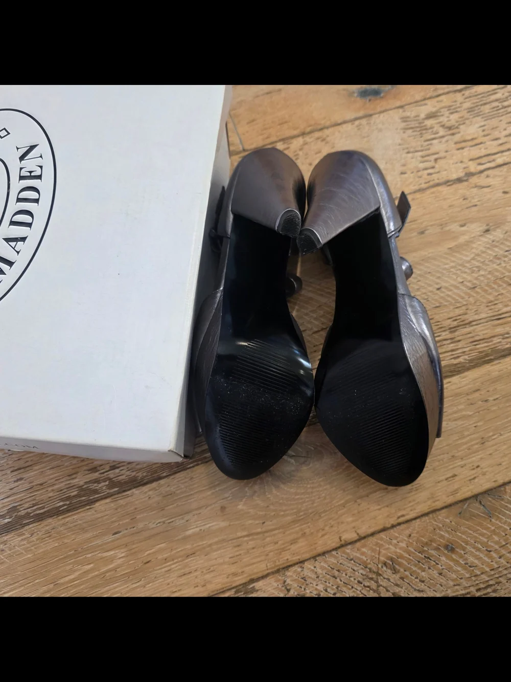 2008 Vintage Steve Madden Leather 'Rufles' Metallic Platform Heels glam mcbling